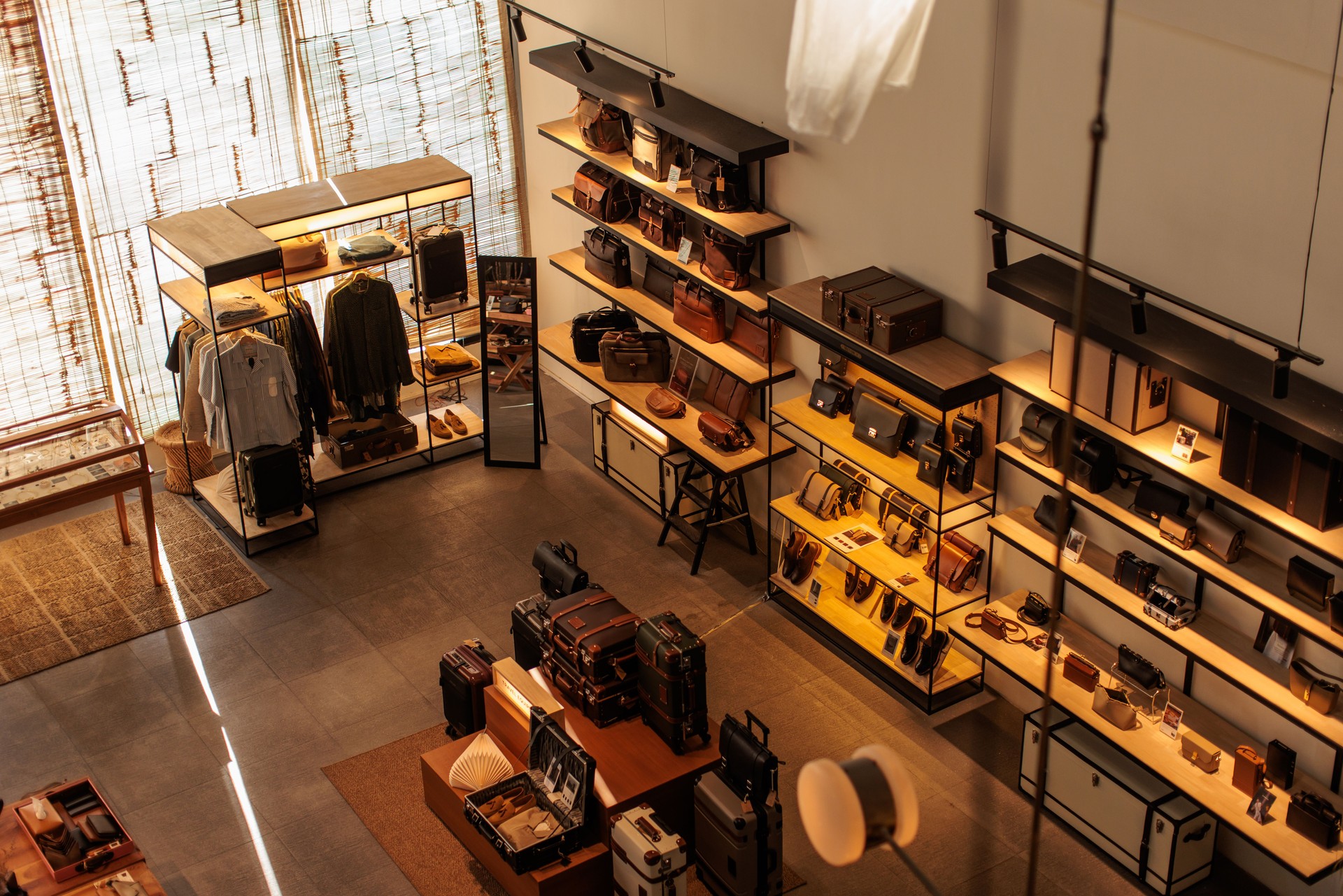 Trendy Boutique Shop in Dubai with Stylish Product Displays